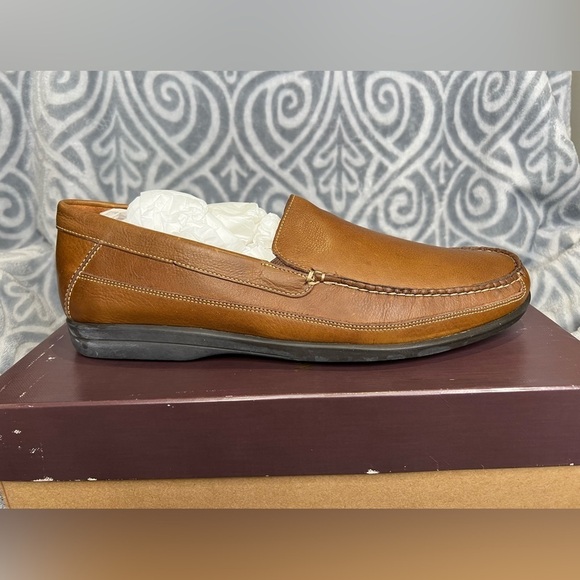 S39. NWT Johnston & Murphy Locklin Venetian TAN oiled Full Grain Leather… - Picture 4 of 9